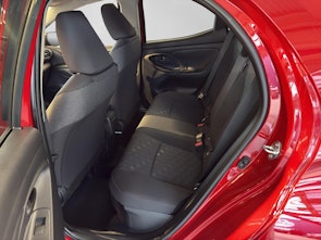 Vehicle image TOYOTA Yaris 1.5 VVT-i HSD Trend