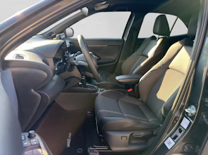 Fahrzeugbild TOYOTA Yaris Cross 1.5 VVT-i HSD Premium AWD-i