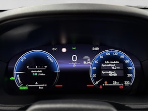 Vehicle image TOYOTA Yaris Cross 1.5 VVT-i HSD Premium AWD-i