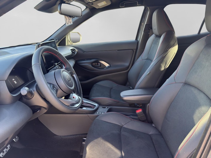 Vehicle image TOYOTA YARIS CROSS