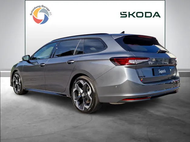 Škoda Superb Combi 2.0 TSI Sportline 4x4 DSG