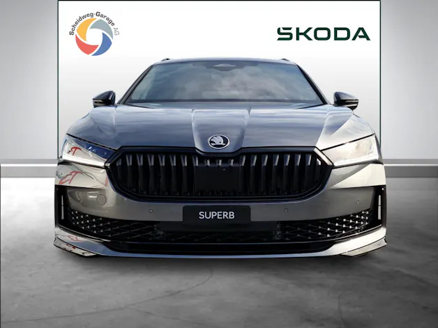 Škoda Superb Combi 2.0 TSI Sportline 4x4 DSG