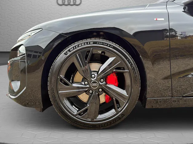Audi A6 Avant e-tron quattro