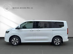 VW Caravelle BEV Style