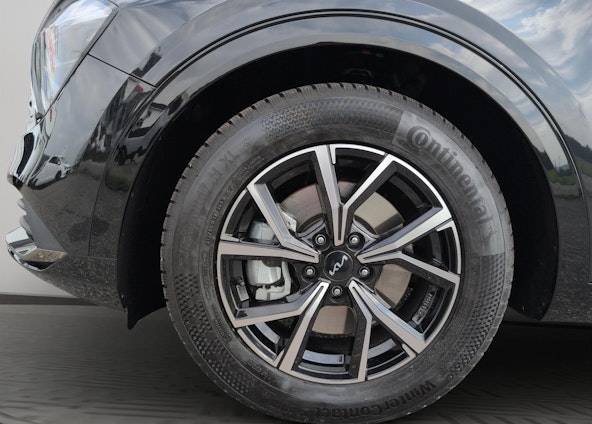 Vehicle image 18 Vehicle image 18