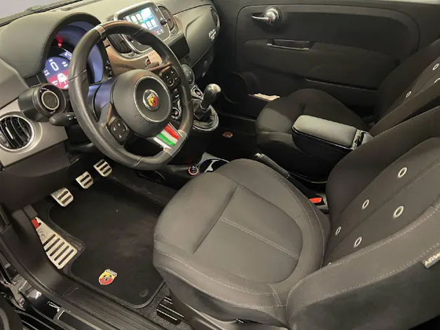 Fiat 595 Abarth 1.4 T-Jet 160 Pista