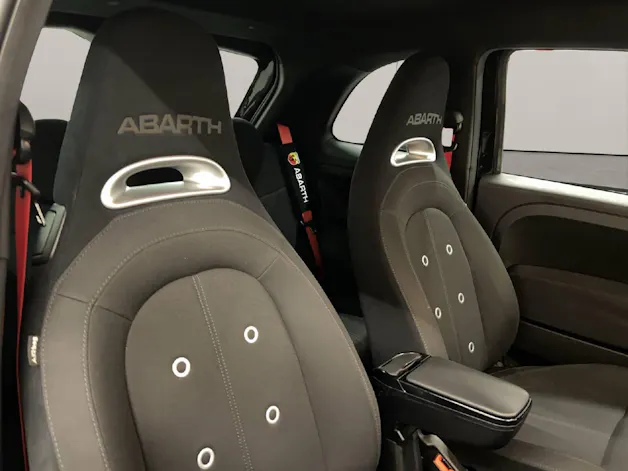 Fiat 595 Abarth 1.4 T-Jet 160 Pista