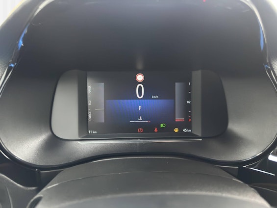 Vehicle image 6 Vehicle image 6