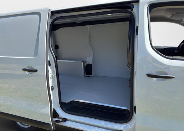 Vehicle image 7 Vehicle image 7