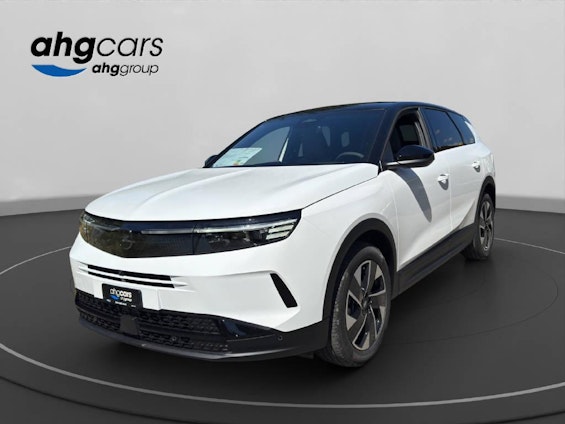First vehicle image