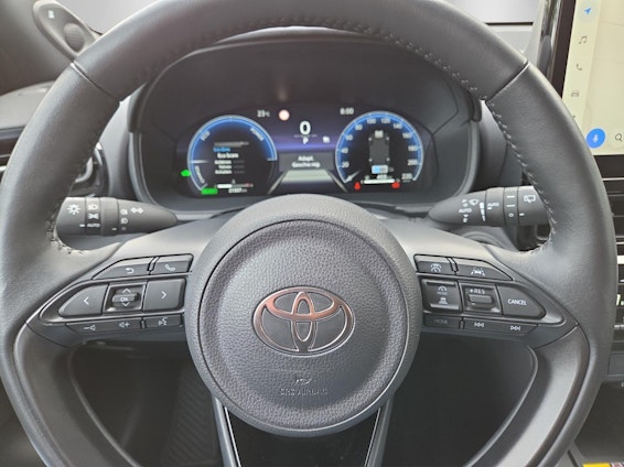 Vehicle image 13 Vehicle image 13