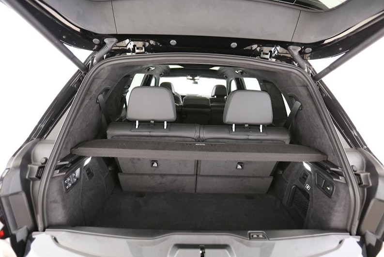 Vehicle image BMW X7