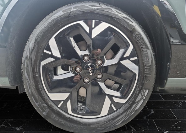 Vehicle image 10 Vehicle image 10