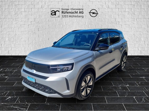First vehicle image