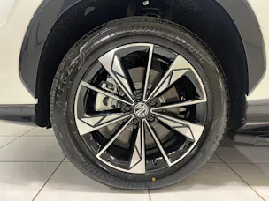 MG HS 1.5 PHEV Luxury