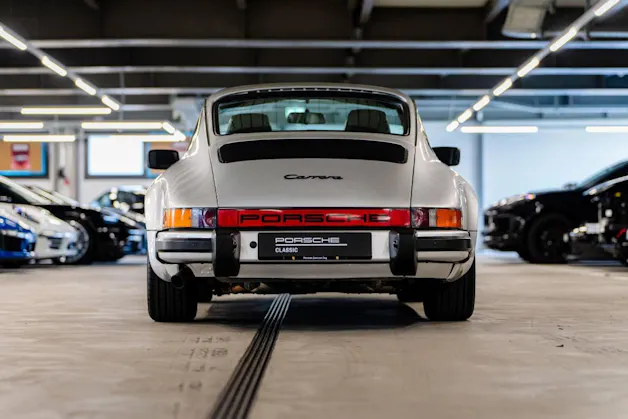 Porsche 911 Carrera Coupé