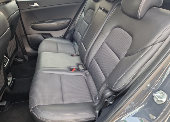 Vehicle image 7 Vehicle image 7