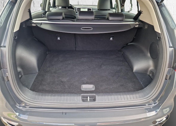 Vehicle image 8 Vehicle image 8