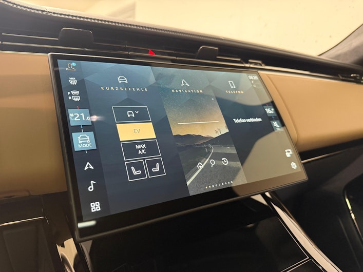 Vehicle image LAND ROVER RANGE ROVER SPORT