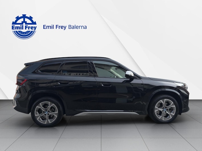 Vehicle image BMW X1