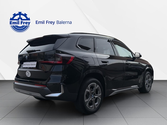 Vehicle image BMW X1