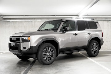 Vehicle image TOYOTA Land Cruiser 2.8 D 48V Invincible