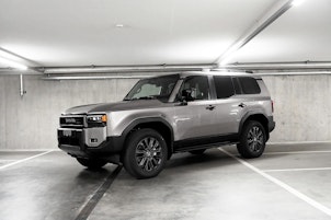 Vehicle image TOYOTA Land Cruiser 2.8 D 48V Invincible