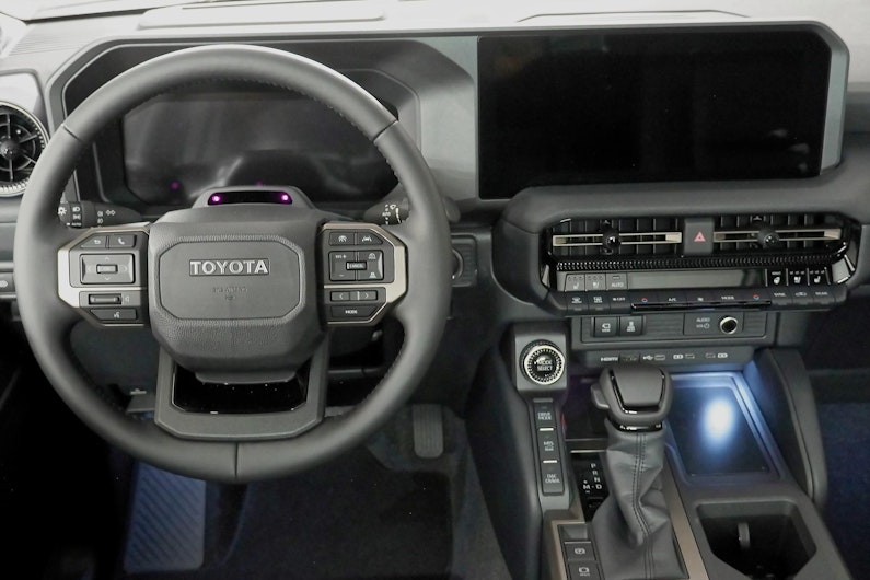 Vehicle image TOYOTA LANDCRUISER