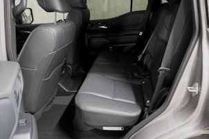 Vehicle image TOYOTA Land Cruiser 2.8 D 48V Invincible