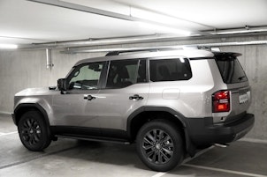 Vehicle image TOYOTA Land Cruiser 2.8 D 48V Invincible