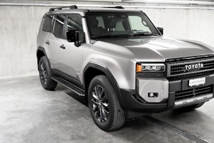 Vehicle image TOYOTA Land Cruiser 2.8 D 48V Invincible