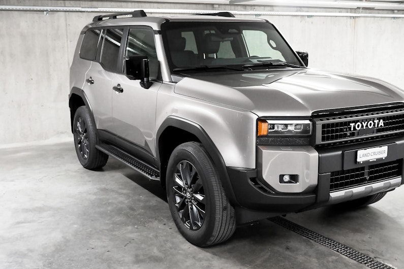 Vehicle image TOYOTA LANDCRUISER