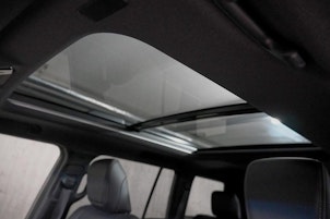 Vehicle image TOYOTA Land Cruiser 2.8 D 48V Invincible