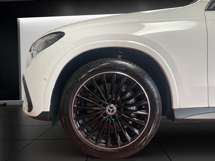 Vehicle image MERCEDES-BENZ GLC 220