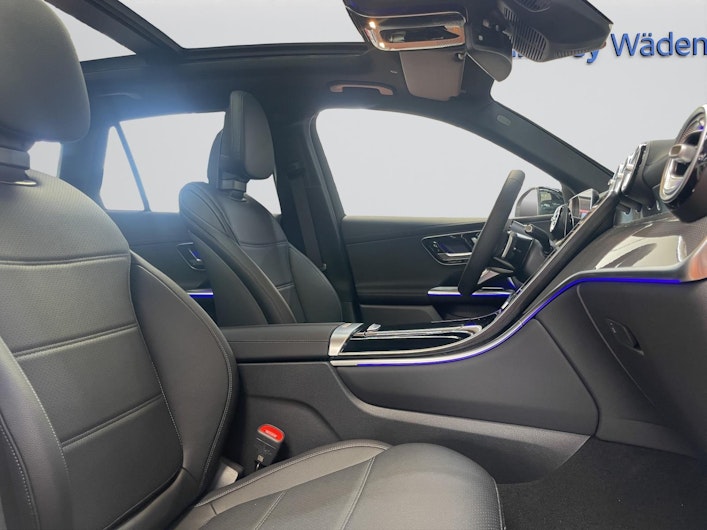 Vehicle image MERCEDES-BENZ GLC 220