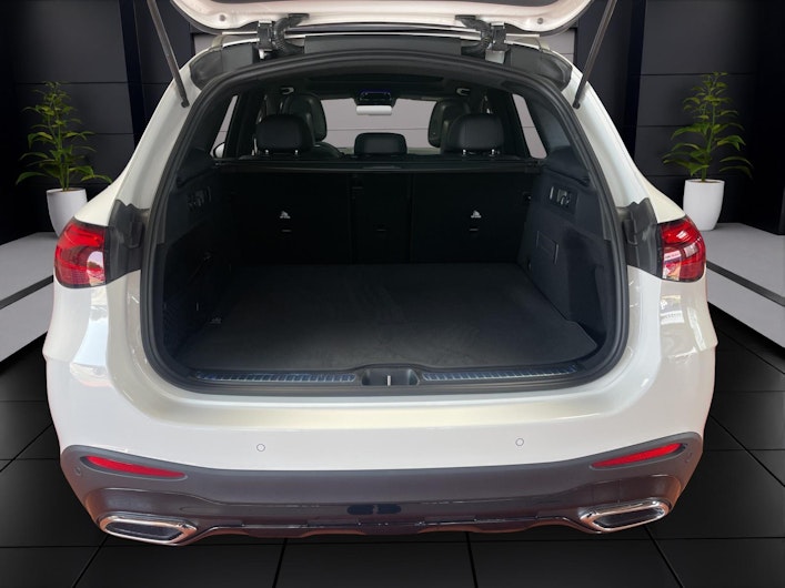 Vehicle image MERCEDES-BENZ GLC 220