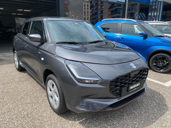 First vehicle image