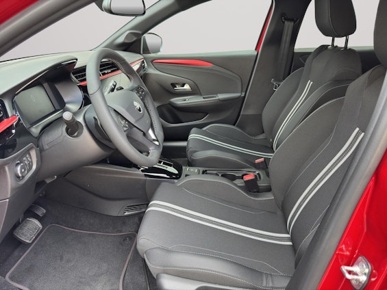 Vehicle image 4 Vehicle image 4