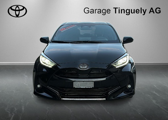 First vehicle image First vehicle image