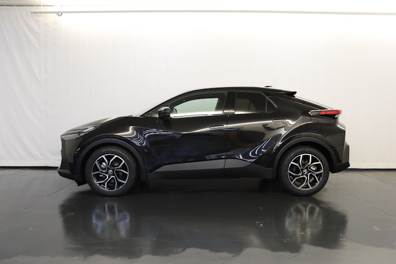 Vehicle image TOYOTA C-HR