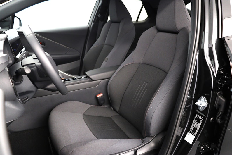 Vehicle image TOYOTA C-HR