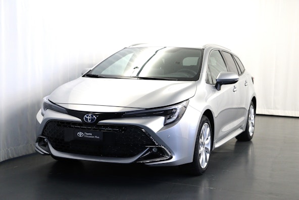 First vehicle image