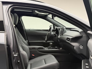 image du véhicule LEXUS UX 250h F-Line