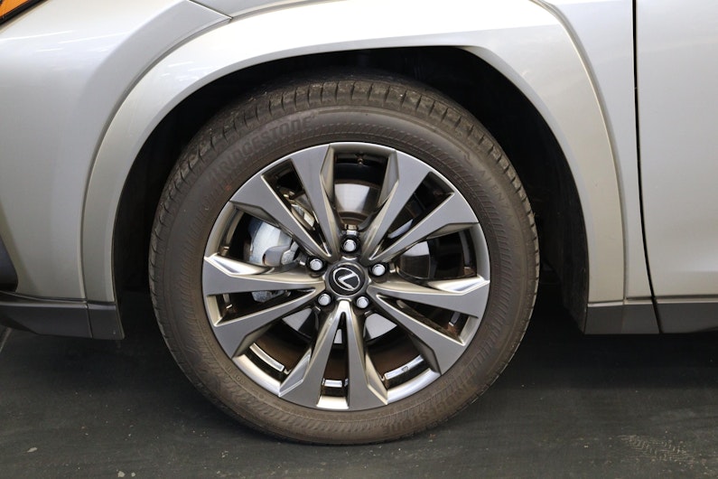 Vehicle image LEXUS UX