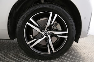 Vehicle image VOLVO XC60 2.0 T6 TE R-Design eAWD