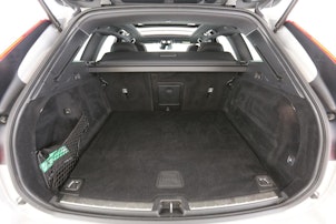 Vehicle image VOLVO XC60 2.0 T6 TE R-Design eAWD