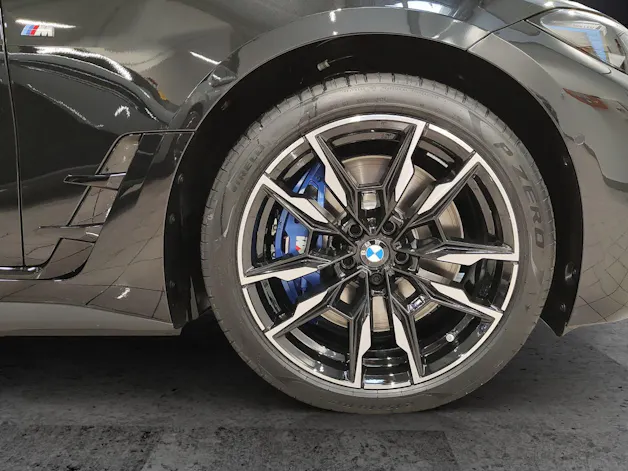 BMW i4 M50