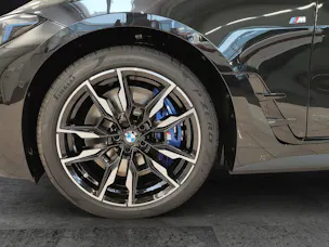 BMW i4 M50