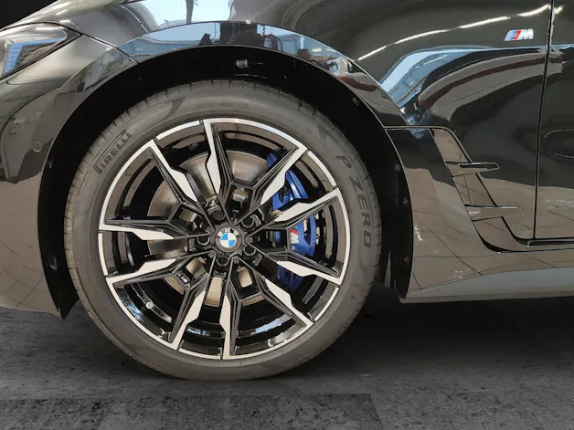 BMW i4 M50