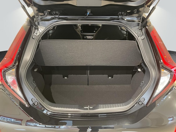 Vehicle image 13 Vehicle image 13